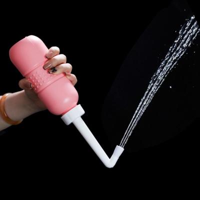 China Modern Portable Travel Handheld Bidet Cleaner Butt 450ml Periwash Perineal Anal Perineal Cleaning Wash Bottle for sale