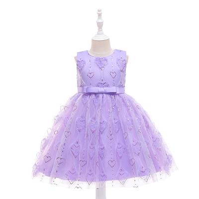 China 3-8 years old anti-static girl's birthday dress children's birthday dress girls' dress with hollow heart for sale