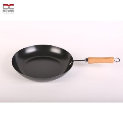 China Durable Iron Non Stick Long Bakelite Single Handle Liner Wood Carbon Steel Round Flat Bottom Chinese Spiral Frying Wok for sale