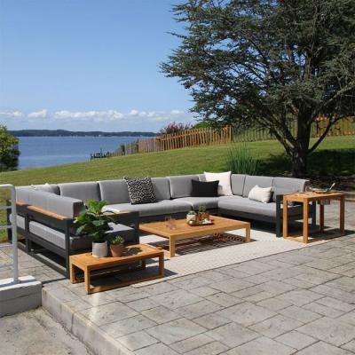 中国 Modern And Weathered Aluminum Outdoor Courtyard Powder Coated Teak Patio Sectional Sofa 販売のため