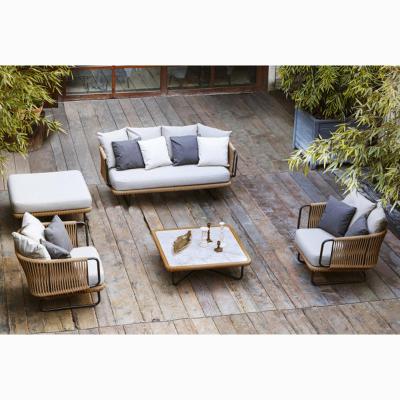 Cina Modern Outdoor Living Room Handwoven Rattan Handwoven Rattan Sofa Garden Yard Rope Furniture Garden Villa Outdoor Sofa in vendita