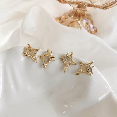 China FASHIONABLE 2022 New Arrival EH21045 Barb Star Copper Zircon Pearl Stud Earrings Women Fashion Jewelry Wholesale Aretes for sale