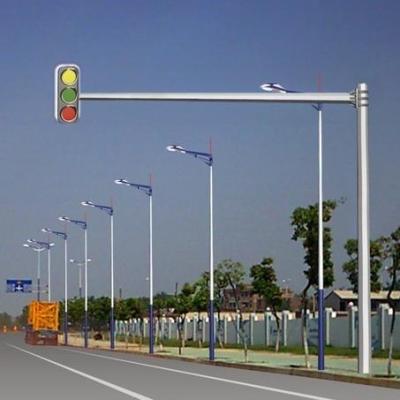 China Traffic Safety Traffic Light Pole Manufacturer SENFA 5m 6m 7m CCTV Monitoring Poles LED Traffic Light Sign Posts for sale