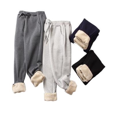 China Anti-Wrinkle Wholesale Sporty Casual Winter Pants Fleece Warm Sherpa Fur Lined Sweatpants Joggers Women for sale