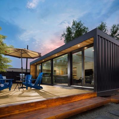 China Modern 40ft Shipping Container House Prefab Luxurious Steel Structure Warehouse House Container House for sale