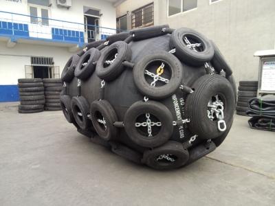 China 2000 * 3500mm Marine inflatable floating pneumatic boat fender with aircraft tyre net for sale