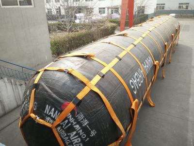 China Total 1550 toneladas de la flotabilidad del negro de sacos hinchables de elevación de goma del salvamento marino con ISO9001 en venta