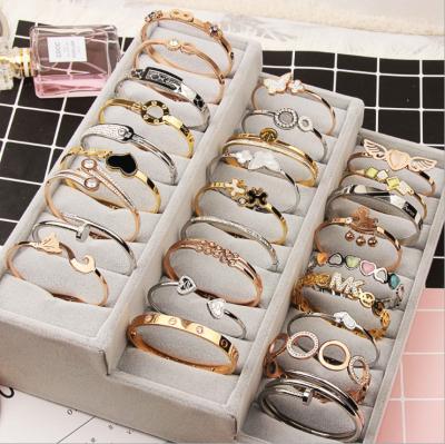 China Fashion Stainless Steel Jewelry Bracelets Bangles Rose Gold Plated Anti Allergy Bangle Bracelet For Women for sale