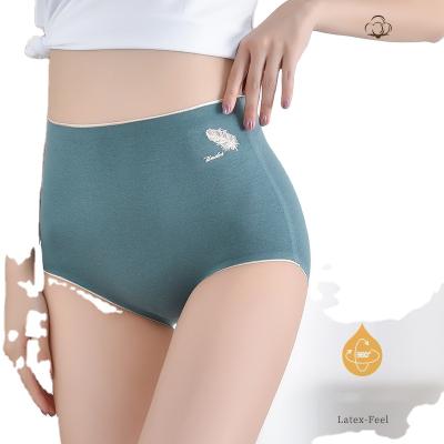 China Seamless Women's Plain Dyed Seamless Butt Silk Enhancing Lifting Panties for sale