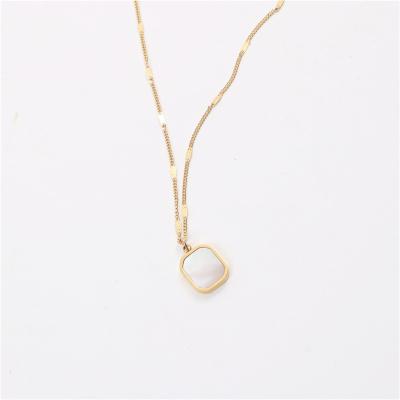 China 2021 New Supply TRENDY Shelly Necklace Artistic White 18K Gold Stainless Steel IP Jewelry for sale