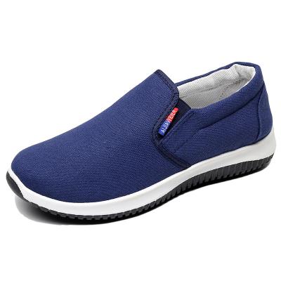 China New Comfortable Canvas Shoes Panel Breathable Cloth Shoes Men's Casual Shoes for sale