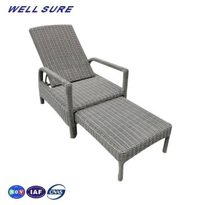 China Modern Wholesale Aluminum Frame Beach Sun Bed Extendable Rattan Chaise Lounge Sofa Chair Pool Bed Outdoor Sunbed Sun for sale