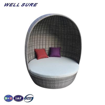 China Quality Assurance Modern Cast Aluminum Rattan Egg Shape Outdoor Wicker Daybed for sale