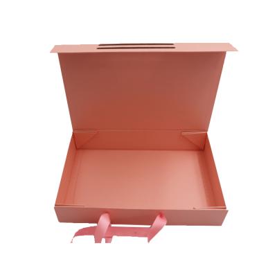 China Recyclable Rose Gold Gift Box Magnetic Gift Box With Lid 10.3x7.1x3.14 Inches Collapsible Shiny Gift Boxes For Presents Bridesmaid for sale