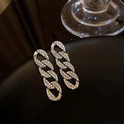 China FASHIONABLE Diamond Long Chain High Sense Earrings New In 2021 for sale