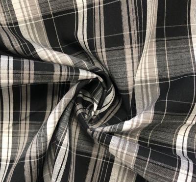 China HOT SELLING BLACK WHITE CHECK breathable LEGG Dyed FABRIC FOR SHIRT for sale