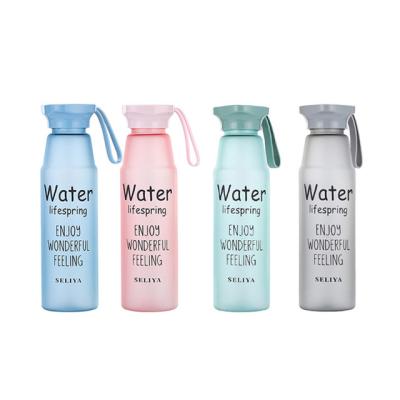 China 550ML Minimalist Plastic Water Bottle Creative Plastic Sports Sports Water Bottle for sale