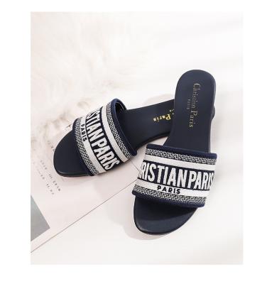 China Fashion Trend wholesale women Slides Slippers Designer Girls Shoes Custom Slippers For Women And Ladies Beach Supplier Platform Gg Sandals for sale