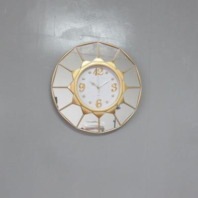 China Home Decoratiove Europe-Plastic-clock-45x45cm-diamond-embedded-wall for sale