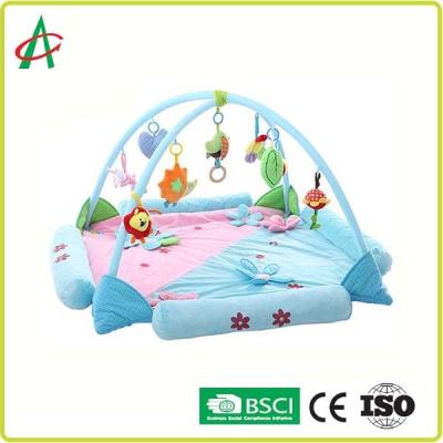 China 3D Rattle Newborn Baby Play Gym 92cmx55cm Non Toxic Soft Materials for sale