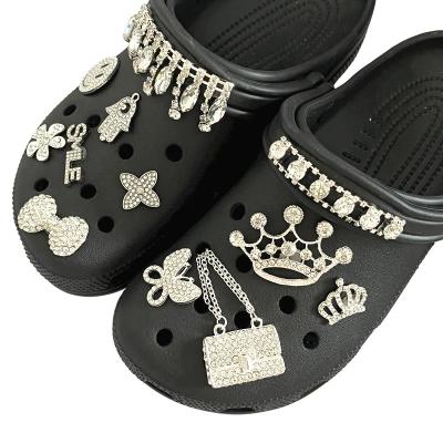 China Custom metal hobble charm designers luxury bling custom metal brand croc shoe charms rhinestone metal disigners for hobble shoes decoration wholesale for sale