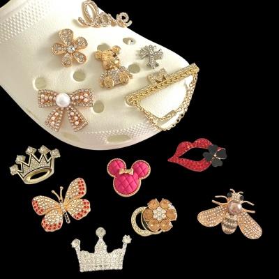 China Custom Clog Charm Custom Luxury Fang Charms New Designer Designer For Designer Fang Bits Charms Metal Fang Charms for sale