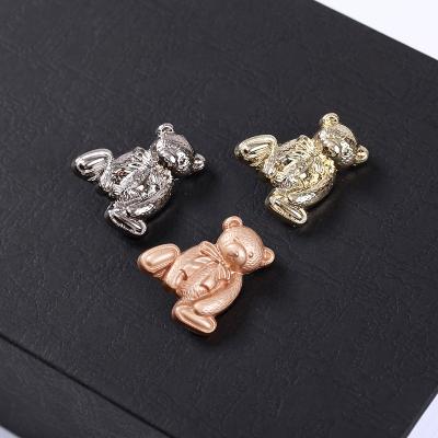 China Retro Designer Inspired Wholesale Cute Jewelry Brooches And Pins Simple/Fashion Metal Bear Women Brooch Pin for sale