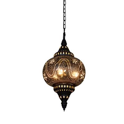 China Retro Asian Hot Sale Indoor Industrial Metal Pendant Lamp Hollow Moroccan Pendant Lights for Hotel Project for sale