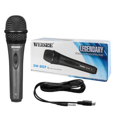 China Hot Sale Microphone Professional Handheld Studio Recording Microphone Wired Microphone for sale