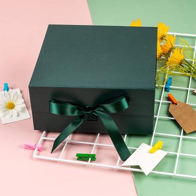 China Recycled Cosmetic Packaging Materials Box Flap Box Flap Lid Blue White Black White Cardboard Bespoke Ribbon Closure Custom Gift Box for sale