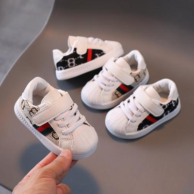 China Spring And Autumn Baby Shoes Female Male Baby Shoes 1-2 Years Old Breathable Soft Soled Walking Shoes for sale