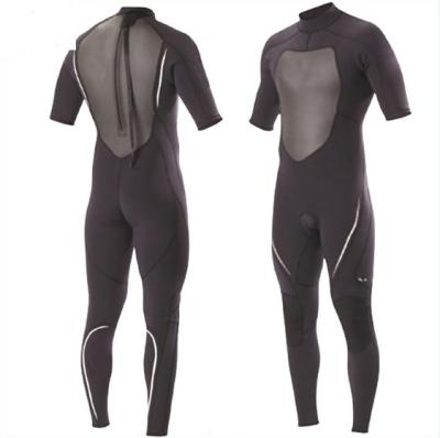 China Waterproof / Anti-UV / Keep Warm 2020 Wetsuit 3.0mm Neoprene Wetsuit Surfing Diving Equipments for sale