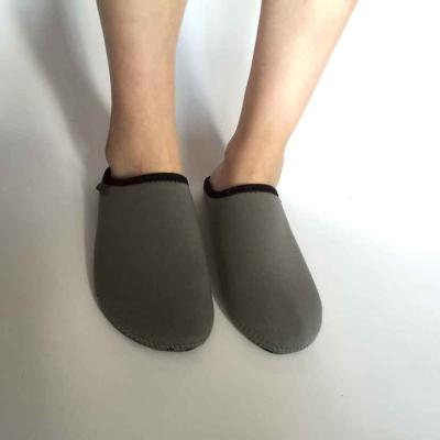 China Cheap Wholesale Woman Shoes Neoprene Indoor Home Slipper Wear Resistant for sale