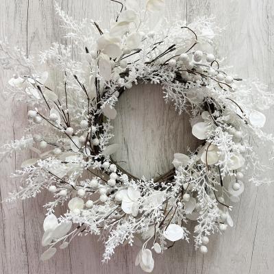 China Weaving Christmas Garland Christmas Wreath Amazon Christmas Wreath Plastic Warm White Rattan Snow Artificial Flower Decorations for sale