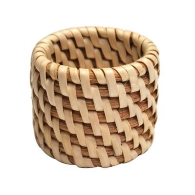 China Viable Vine Napkin Rings Wedding Accessories OEM Hand Kitting Style Home Decoration Decorative Origin for sale