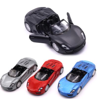 China Classic Diecast Toy Car Diecast Pull Alloy 1:32 Scale Metal Assembly Ornament Back Toy Simulation Model for sale