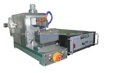 China Cooper and Aluminum Wires Ultrasonic Metal Welding Machine 5-25 Square mm Wire for sale