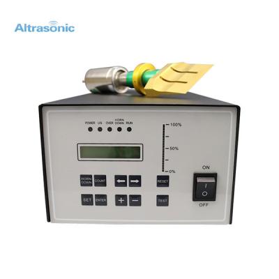 China Rubber Titanium Alloy Ultrasonic Cutter 40khz Medium Frequency for sale