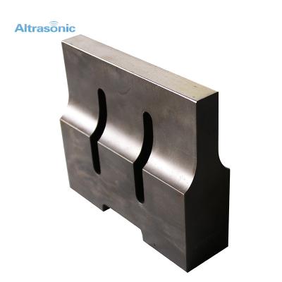 China Plastic Ultrasonic Welding Horn Generator Transducer Horn For Mask Welding for sale