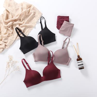 China Ladies Seamless T-shirt Slightly Push Up Wireless Bralette Bra Seamless Comfortable Solid Bra For Women for sale