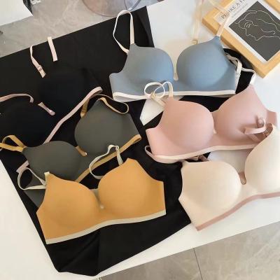 China 2022 new small chest seamless underwear one-piece breathable no steel ring push up ladies adjustable bra for sale