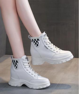 China Antiskid Customized Fashion Keep Hot Women Sexy Boots Women Genuine Leather Boots for sale