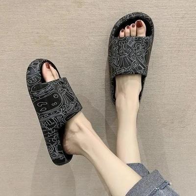 China Fashion trend outside unisex wear Eva Summer Slippers Summer Bathroom flat soft unique anti-skid slippers for sale