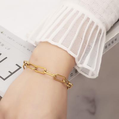 China Real Trendy Bracelet Environmental Friendly Chunky Paper Clip Chain Link Bracelet Fashion Stainless Steel Jewelry 18K Gold for sale