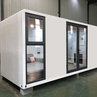 China Modern Pre-Assembled In Factory Cabin Wood Prefab House Tiny House for sale