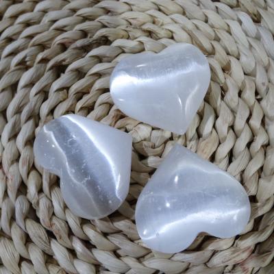 China China Wholesale Natural High Quality Polished White Selenite Carved Heart Small Selenite Heart For Home Decoration for sale