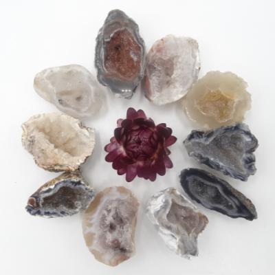 China Wholesale Hot Natural Healing Crafts Cheap Folk Geode Gemstone Geode China Sale Healing Agate Druzy Geode for sale