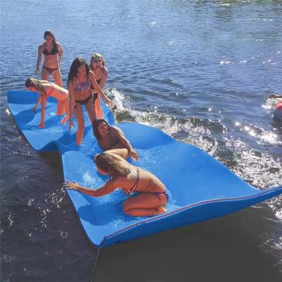 China Custom Color Size Foam Floating Mat , Water Float Mat Multi Layers For Giant Pool for sale