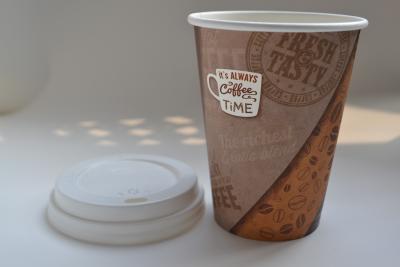 China Copos de papel da grande bebida quente, copo de papel ondulado do café 16oz quente à venda