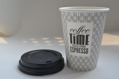 Chine Tasses chaudes jetables de boissons de papier de catégorie comestible imprimées pour la boisson à vendre